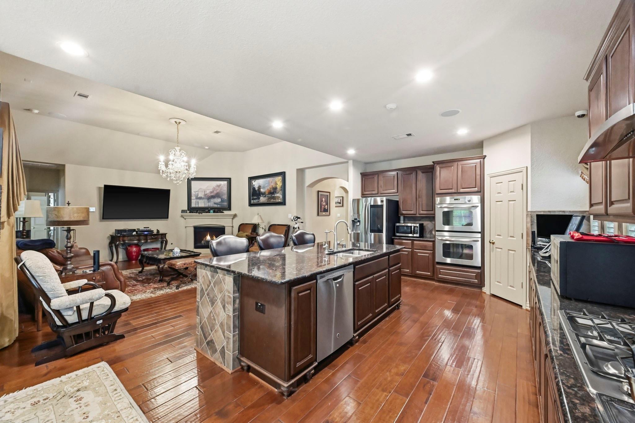 11 Golden Floral Court