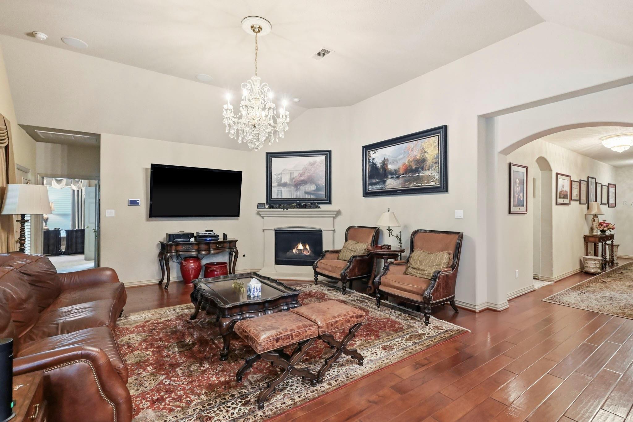 11 Golden Floral Court