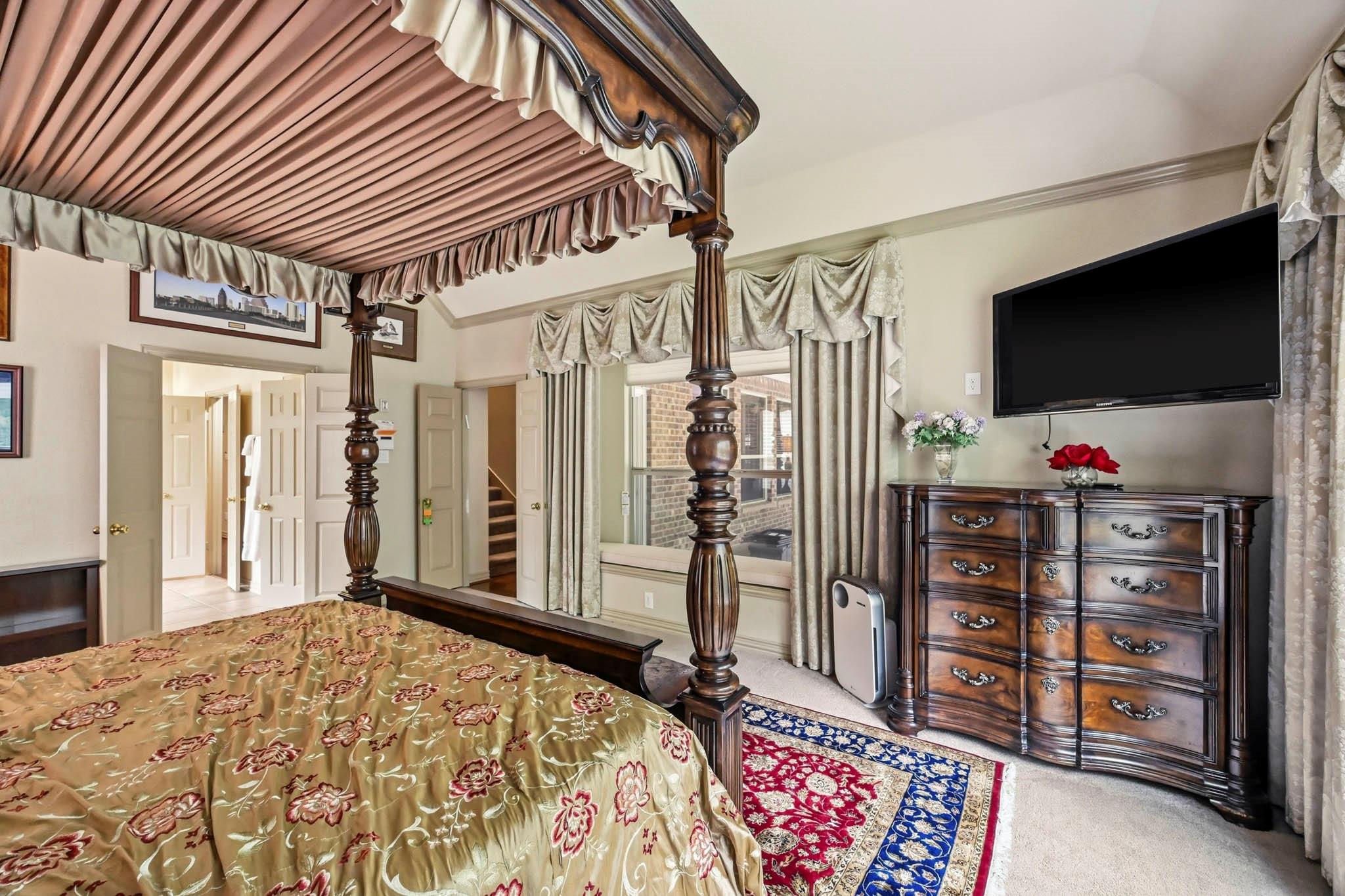 11 Golden Floral Court