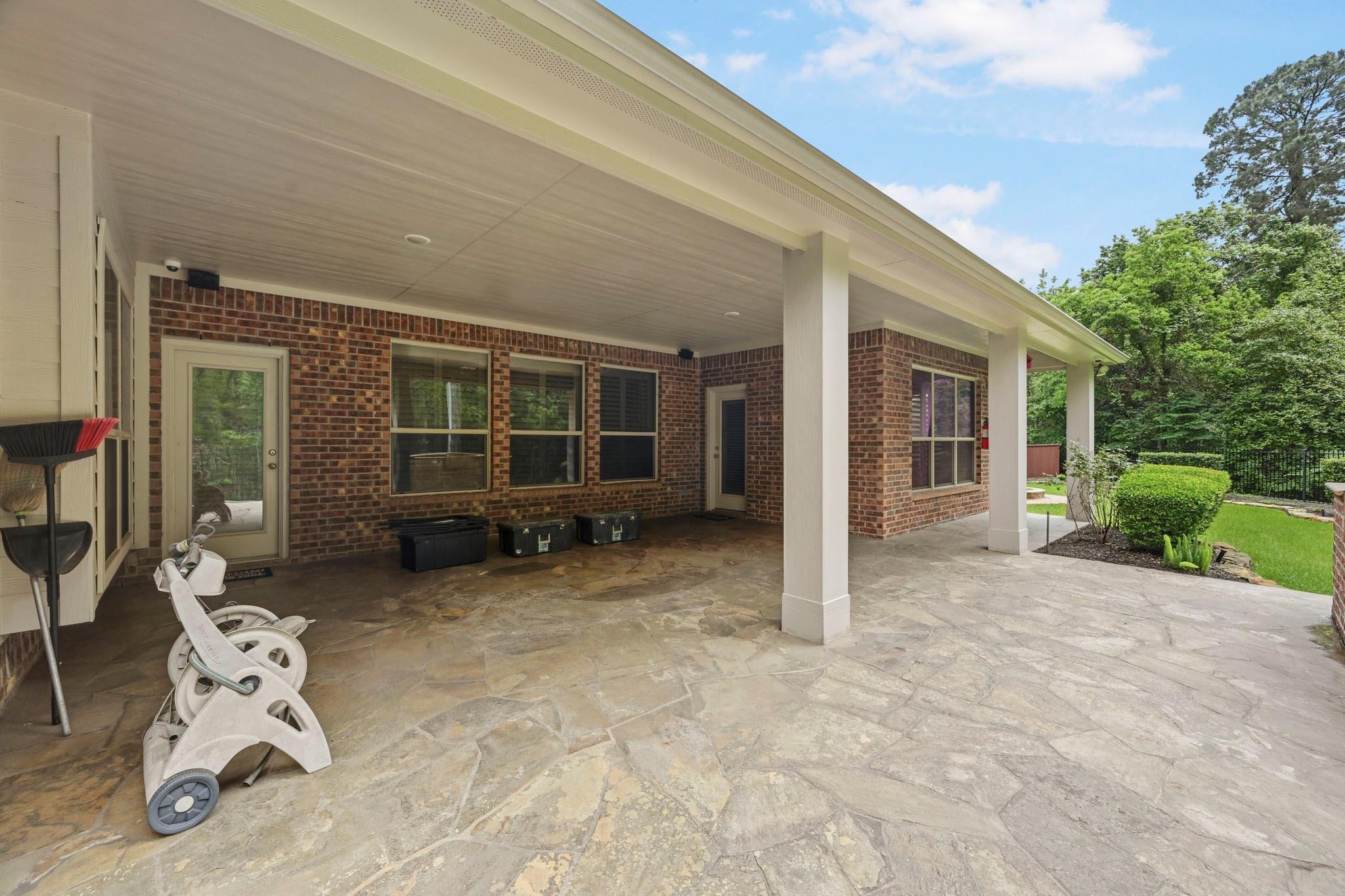 11 Golden Floral Court