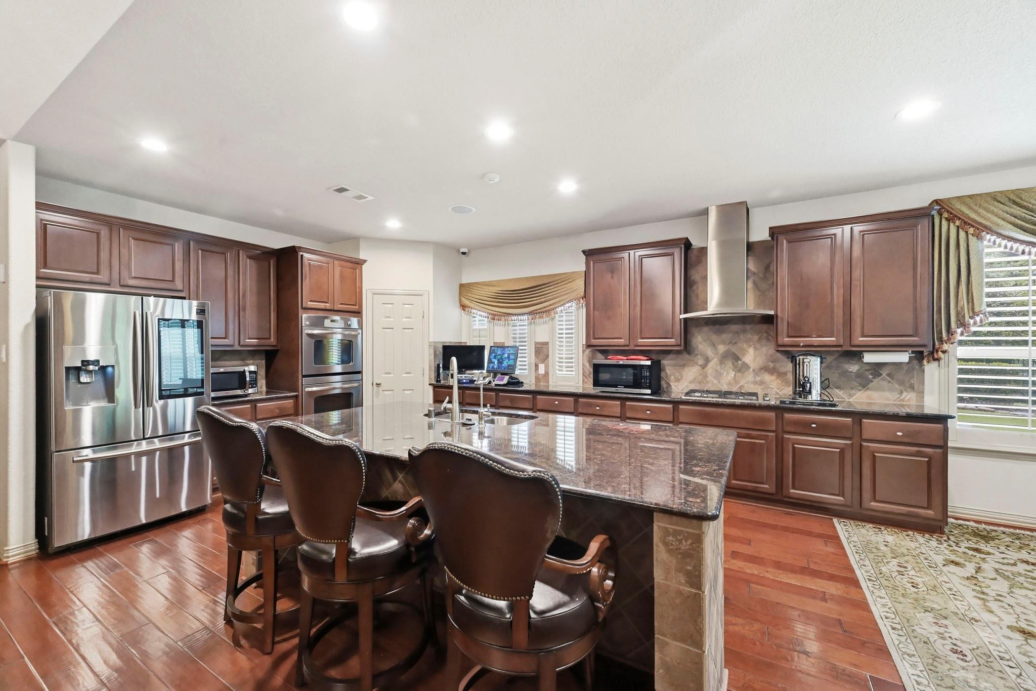 11 Golden Floral Court