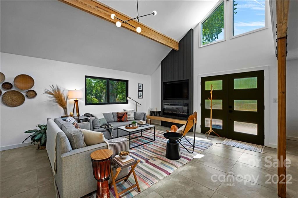 192 Castaway Trail