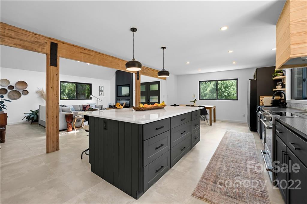 192 Castaway Trail