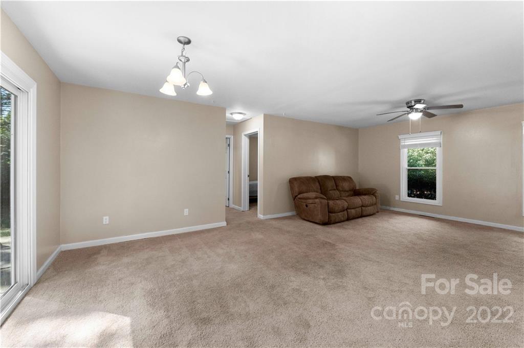106 Brookridge Lane