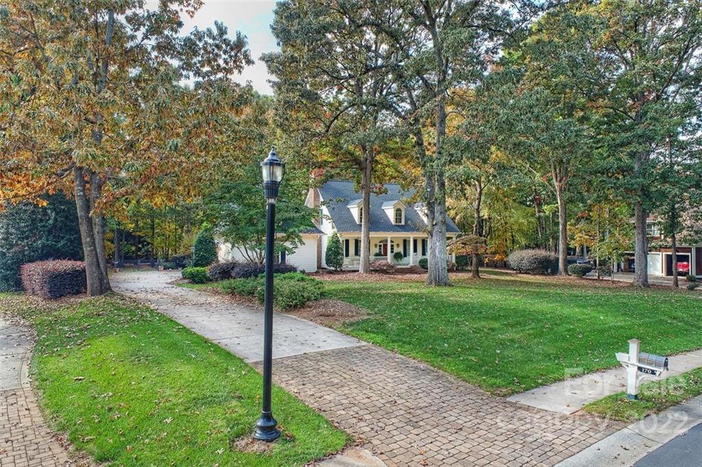 170 Old Post Road