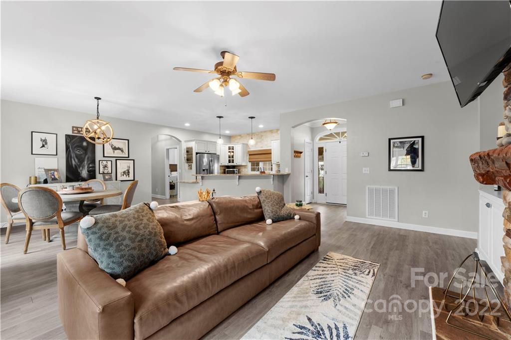 153 Byers Road