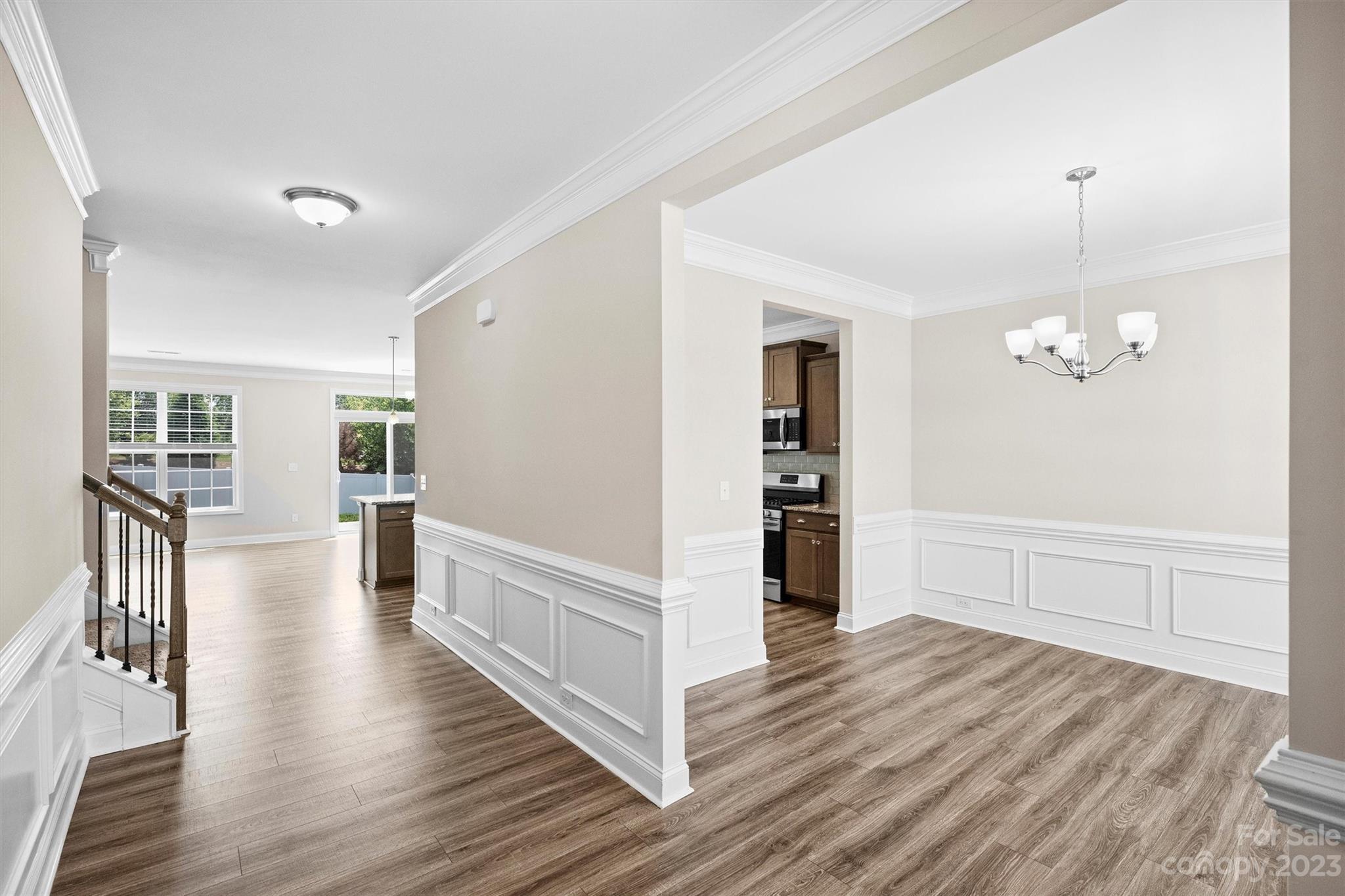 113 W Americana Drive
