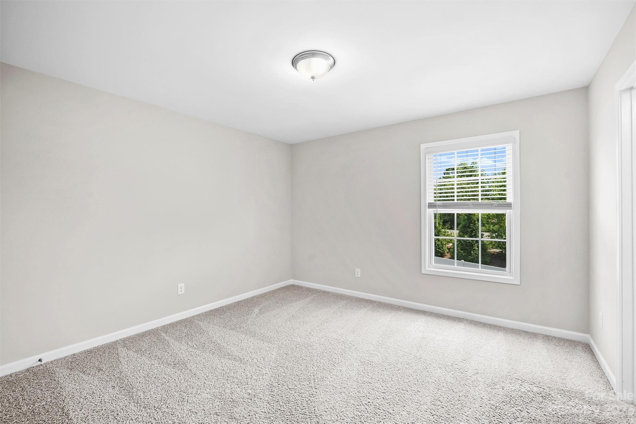 113 W Americana Drive