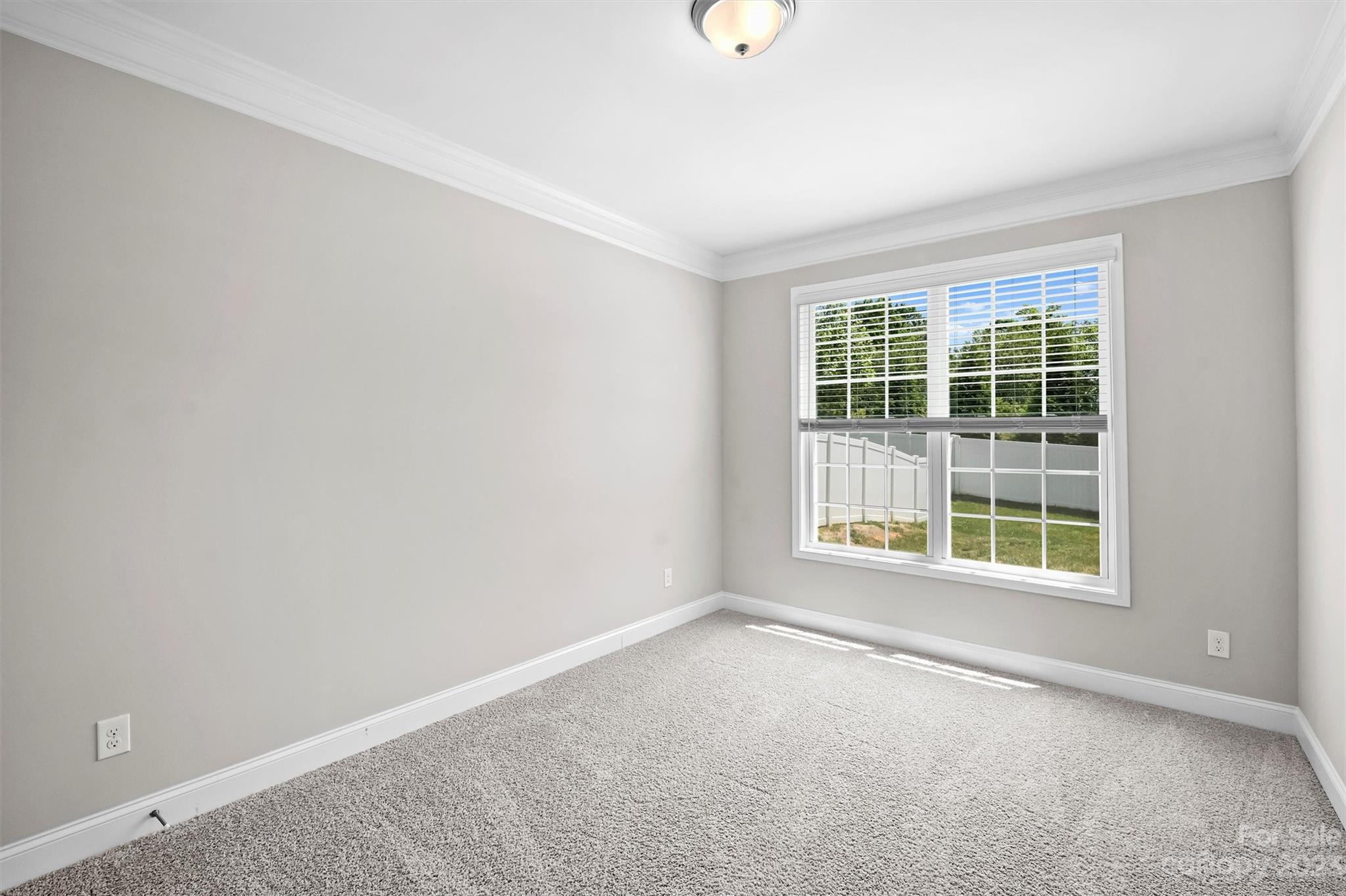 113 W Americana Drive