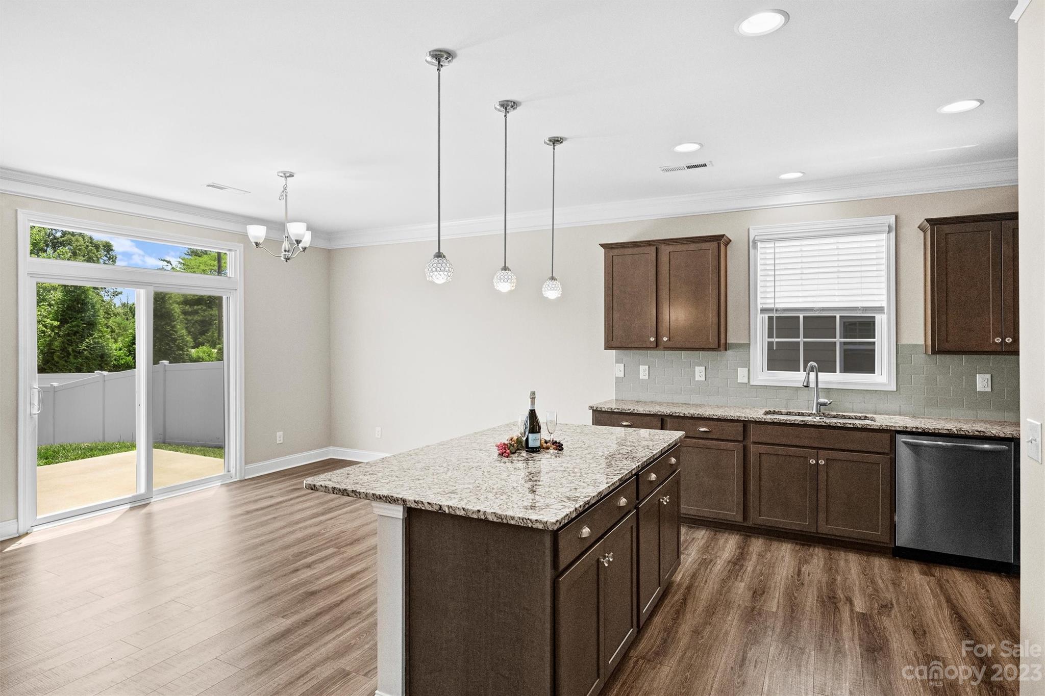 113 W Americana Drive