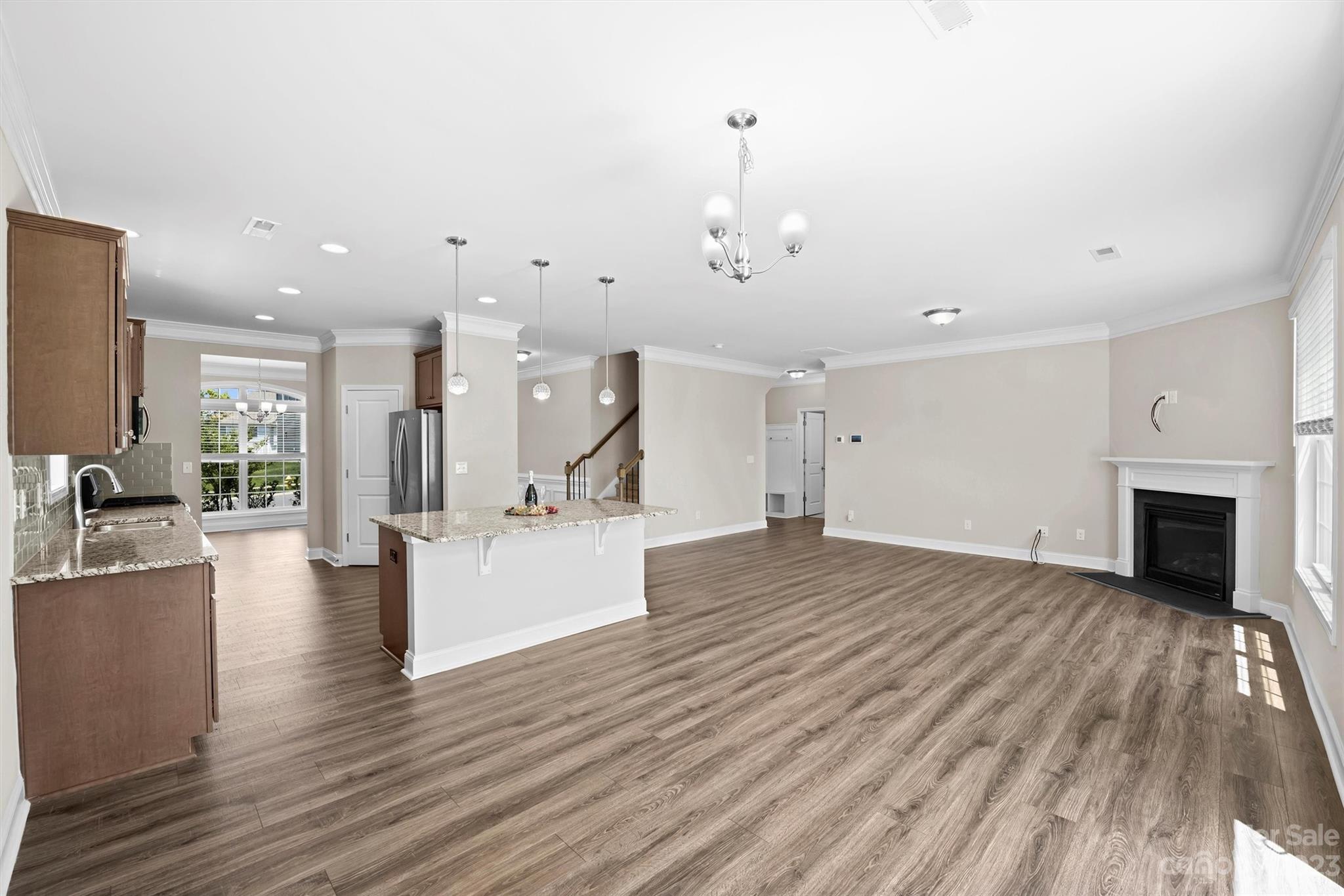 113 W Americana Drive