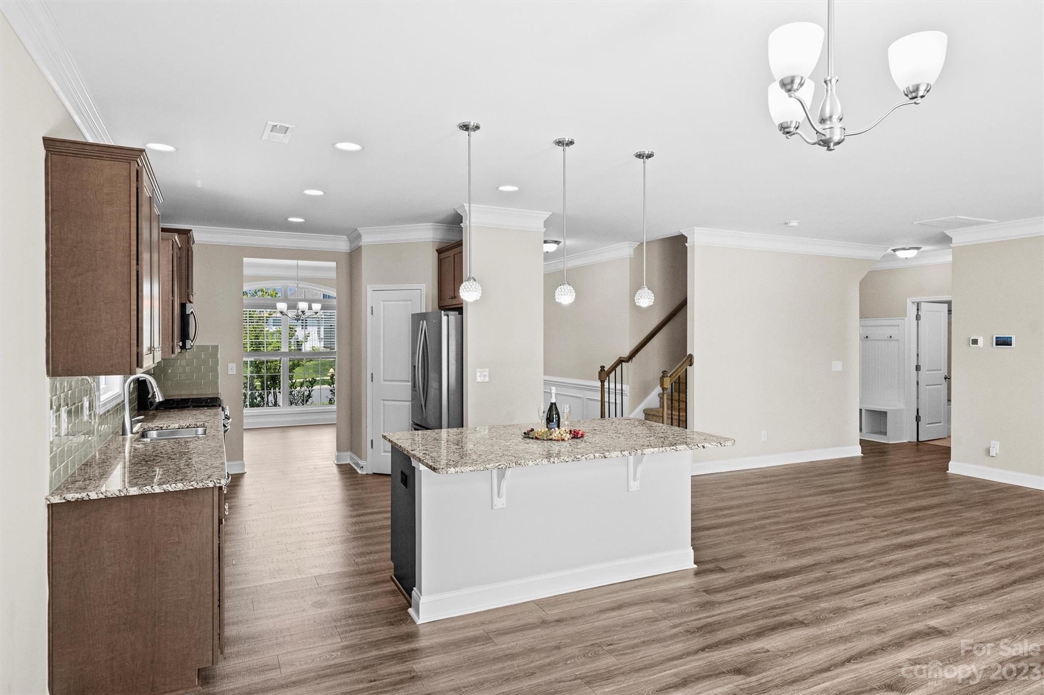 113 W Americana Drive
