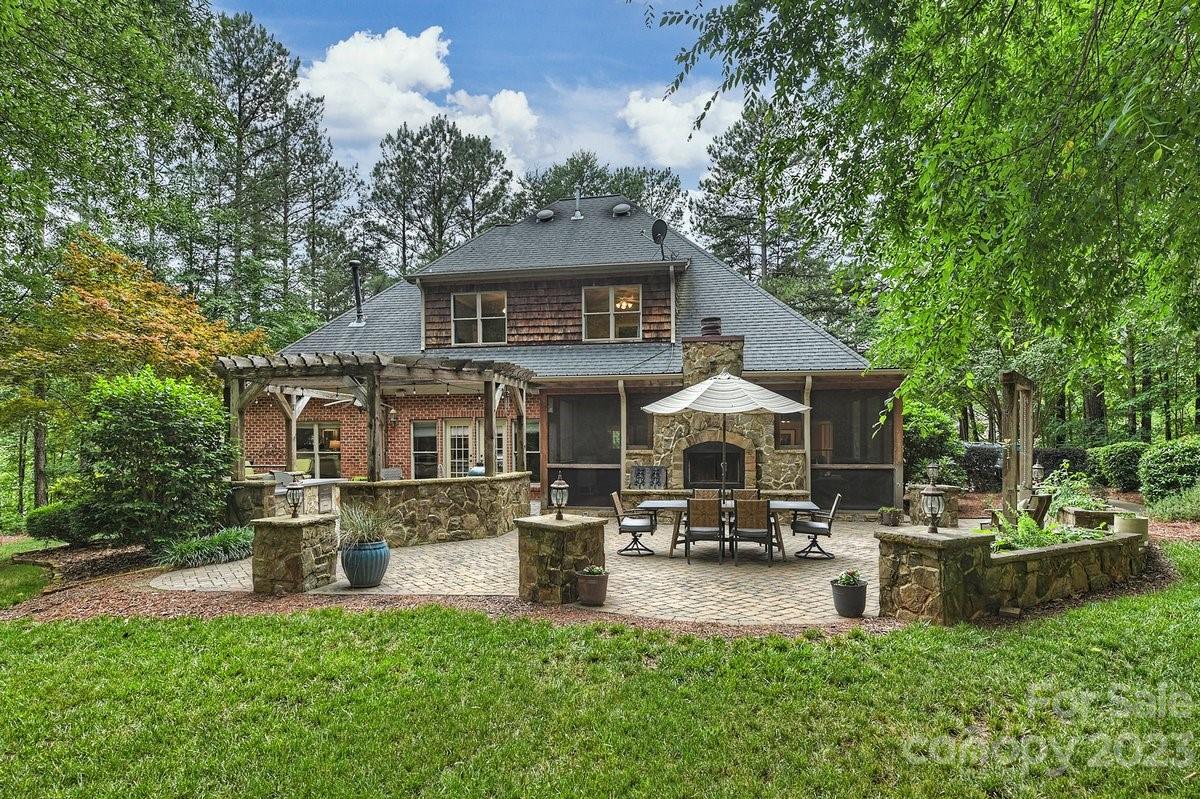 108 Dunn Ross Court