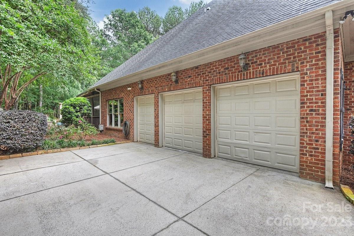 108 Dunn Ross Court