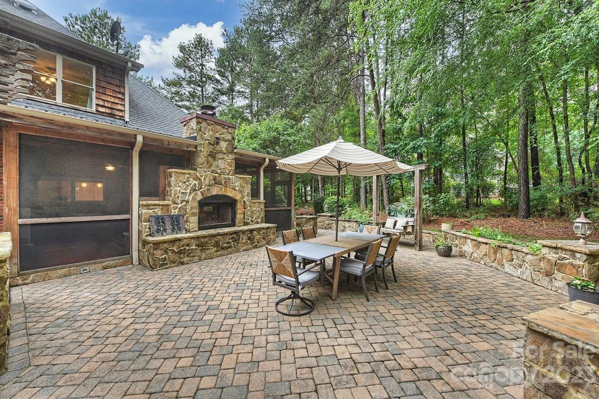 108 Dunn Ross Court