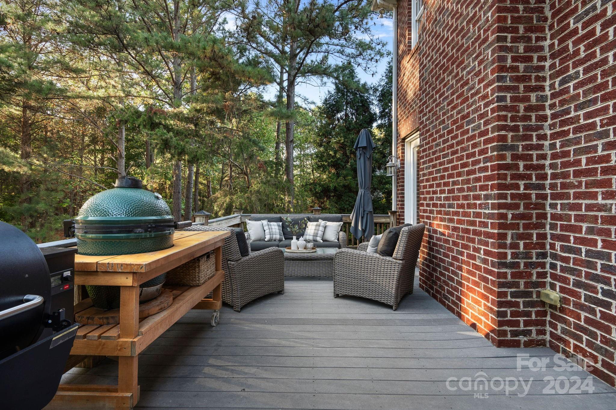 114 Yale Loop