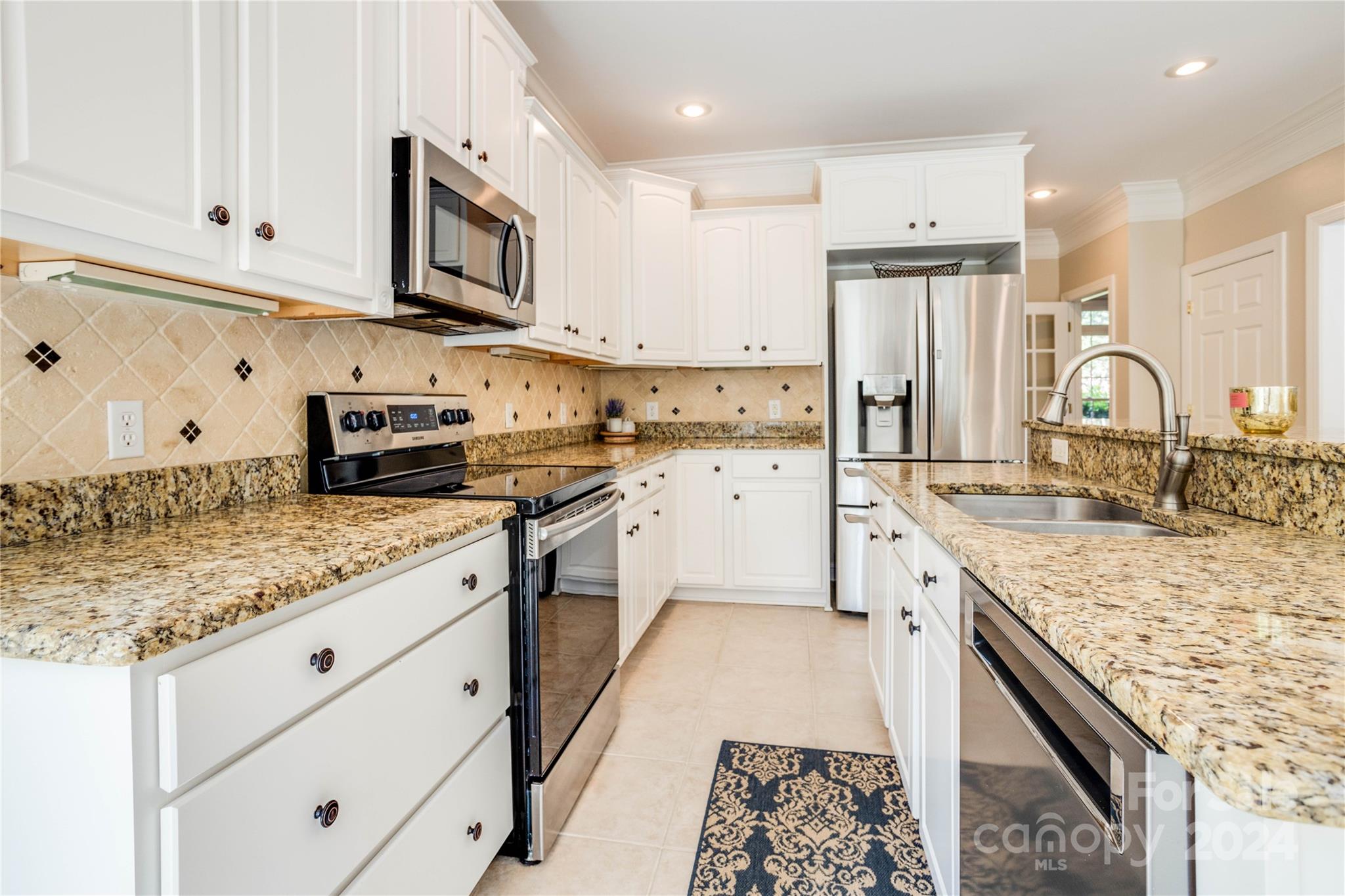 121 Henry Lane Unit: 7