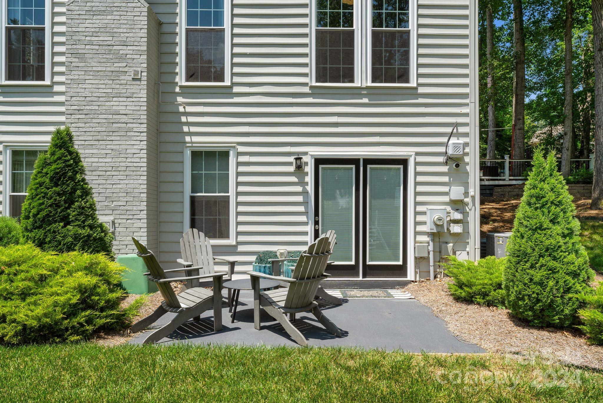 9049 Salford Court
