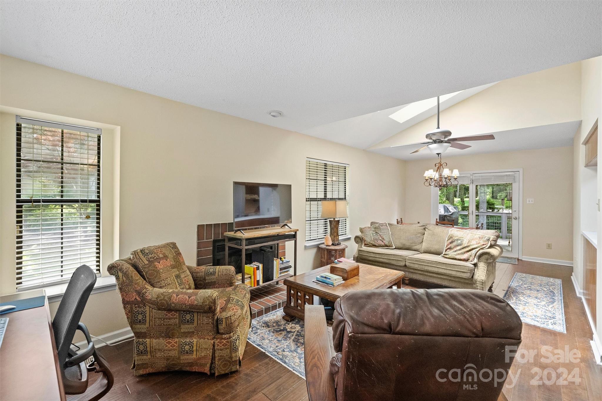 340 Jib Court