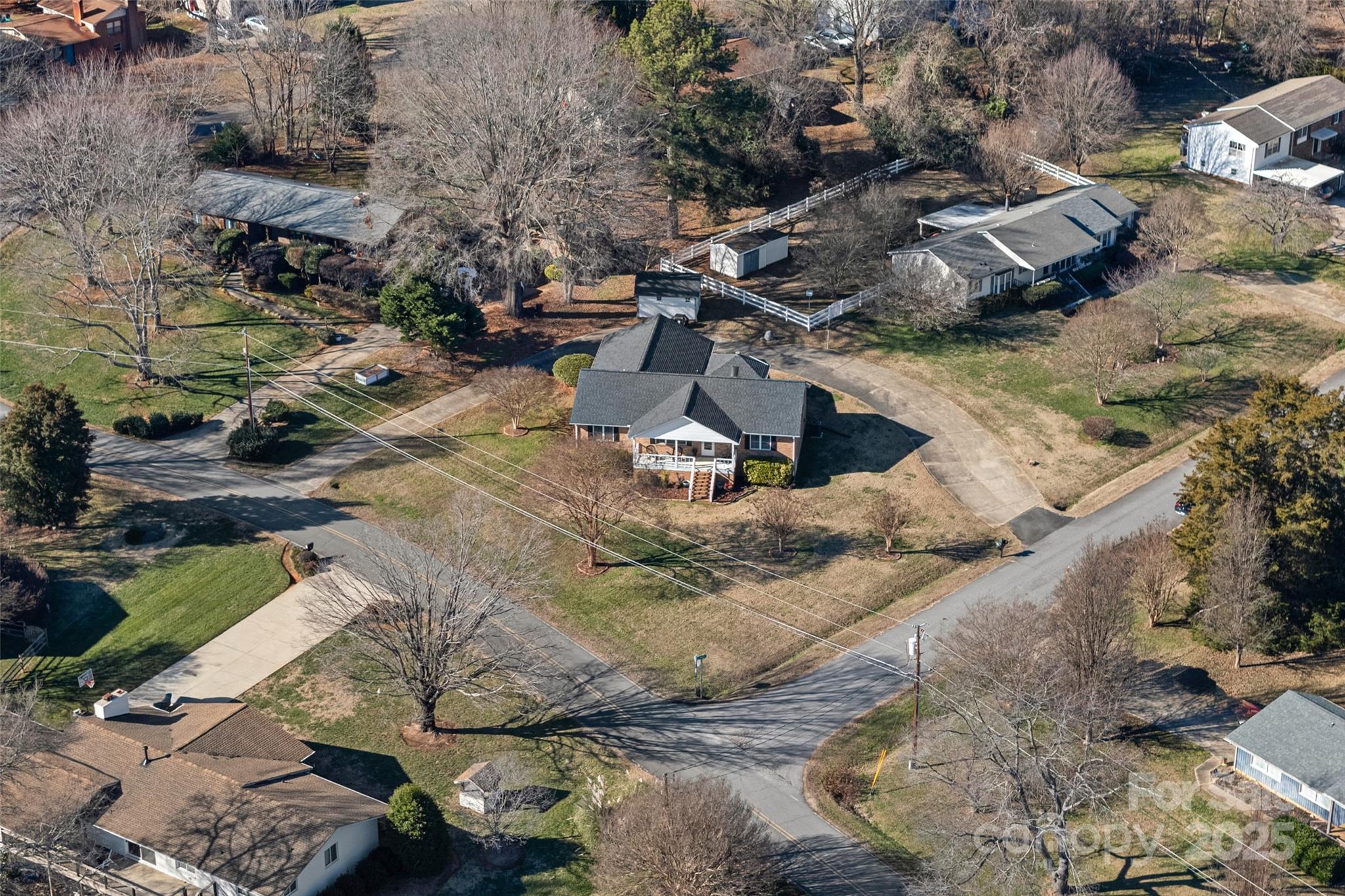 331 Shoreline Loop