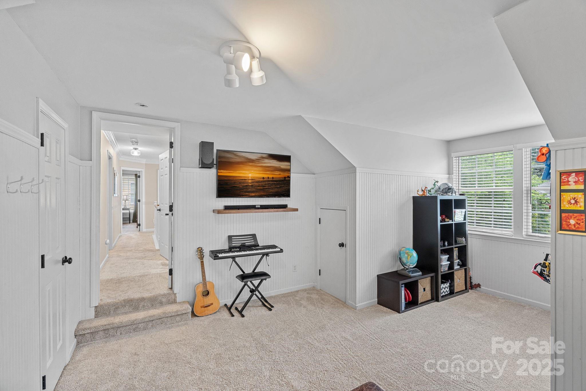 15319 Great Glen Lane