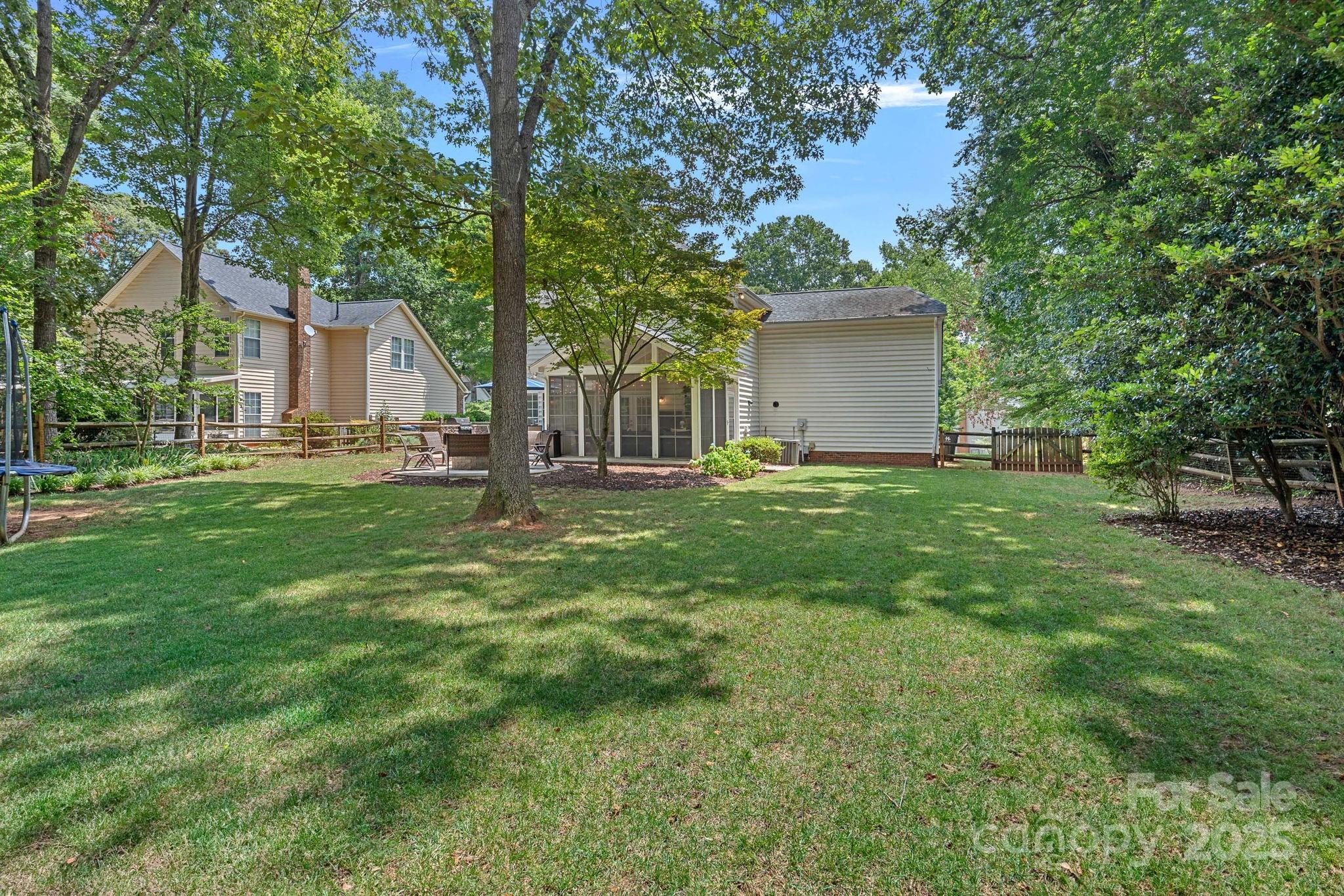 15319 Great Glen Lane