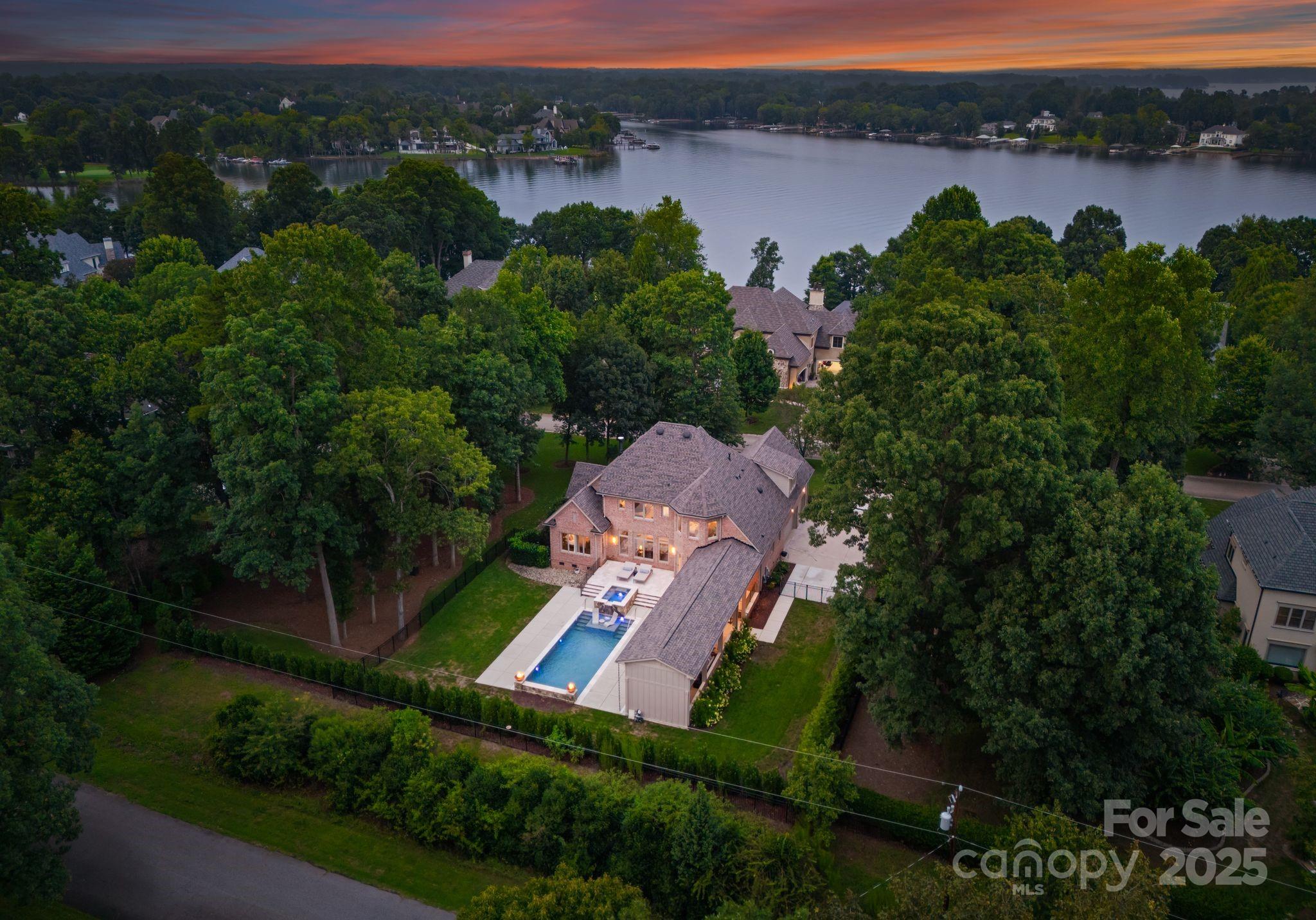 178 Shelburne Place
