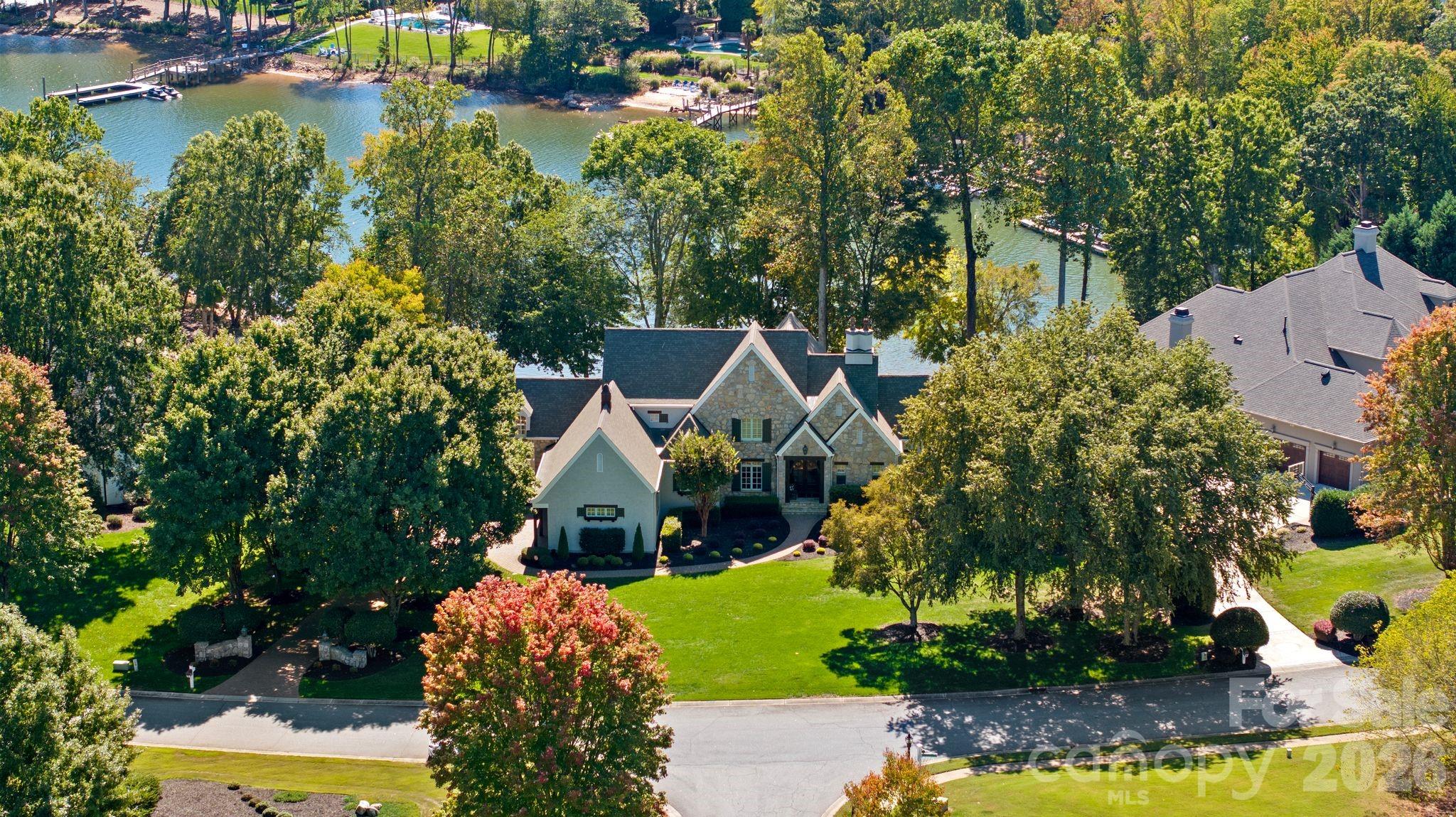 190 Cape Cod Way