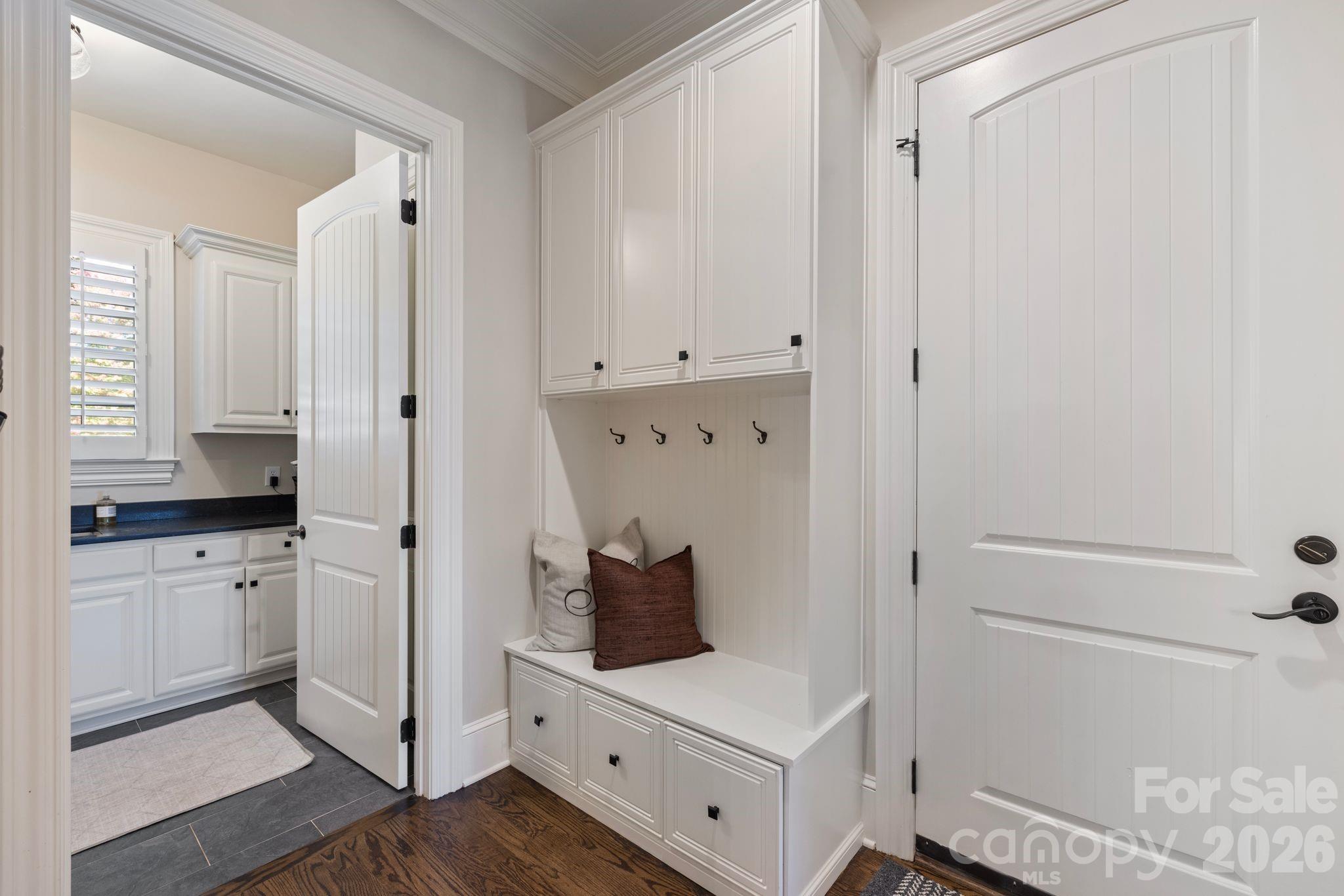 190 Cape Cod Way