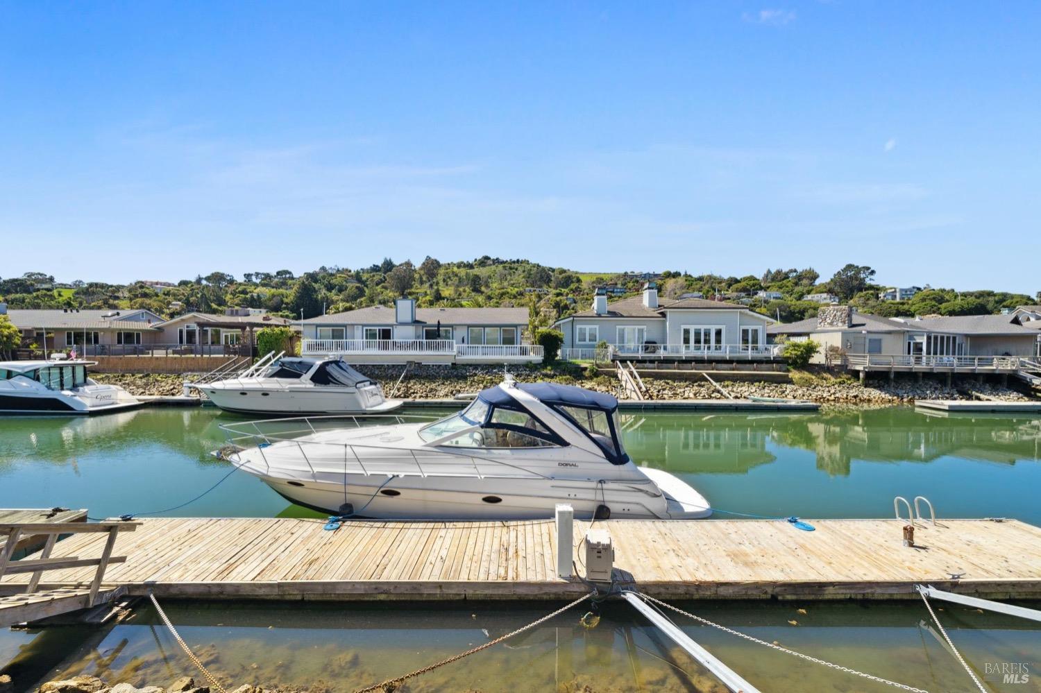 11 Saint Lucia Place