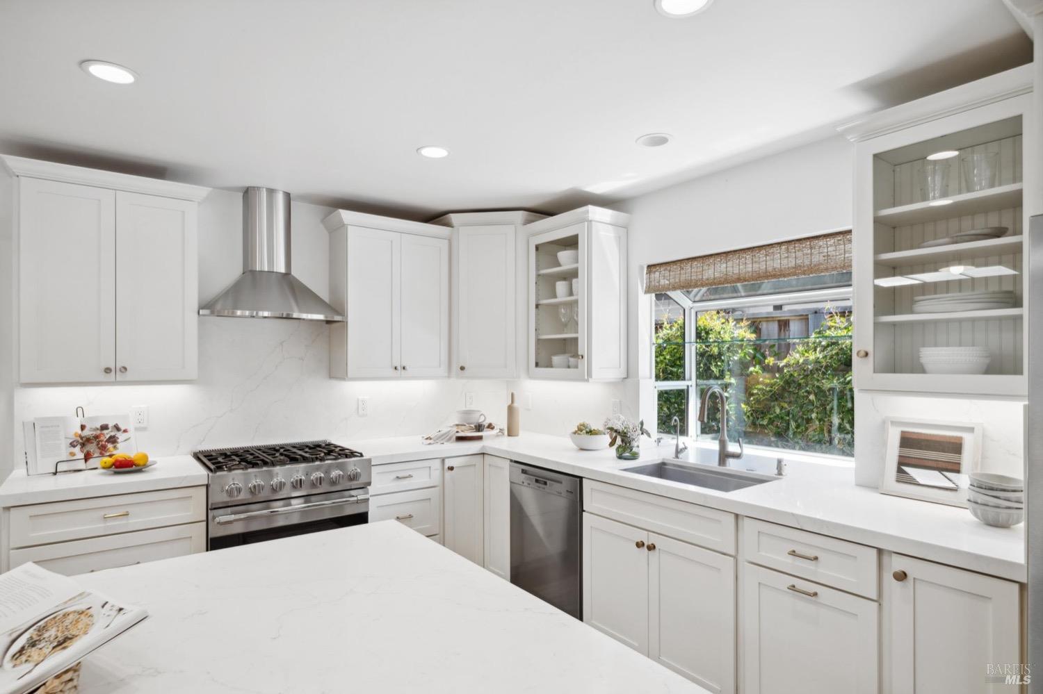 11 Saint Lucia Place