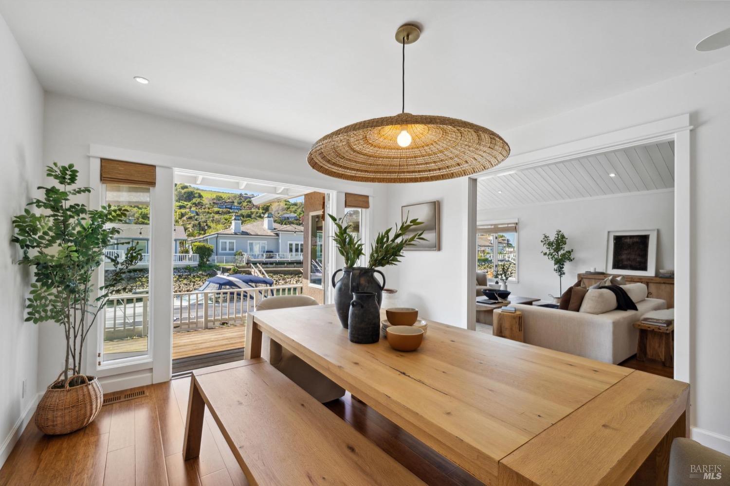 11 Saint Lucia Place