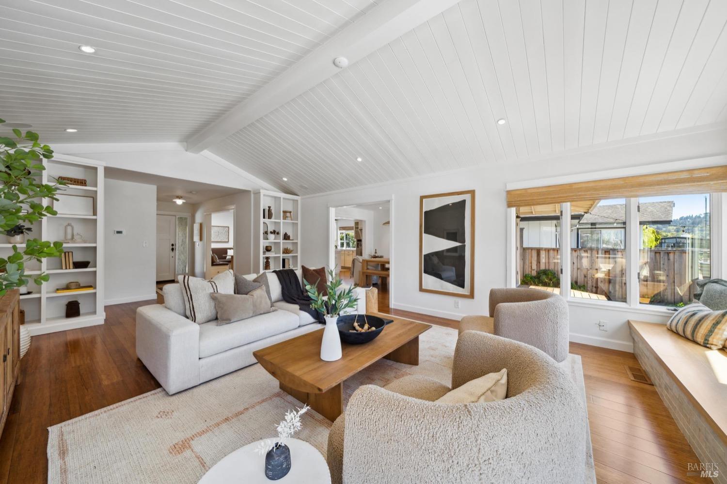 11 Saint Lucia Place