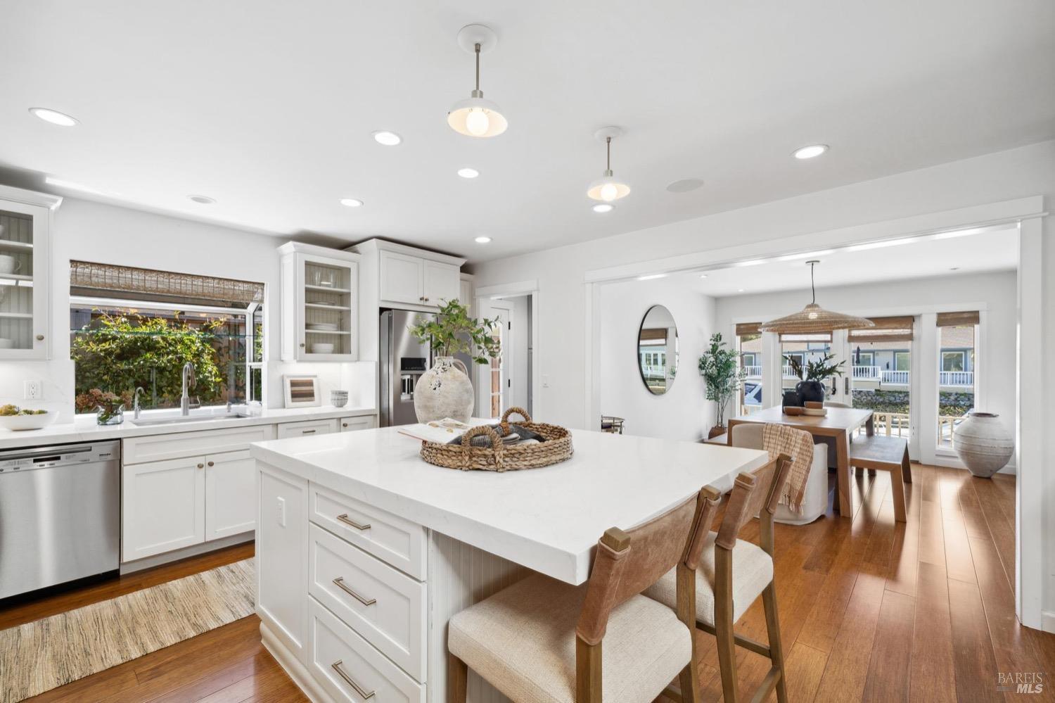 11 Saint Lucia Place