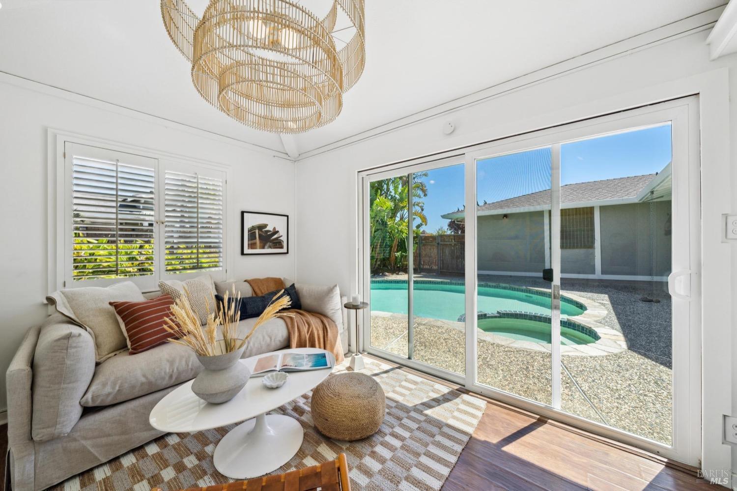 11 Saint Lucia Place