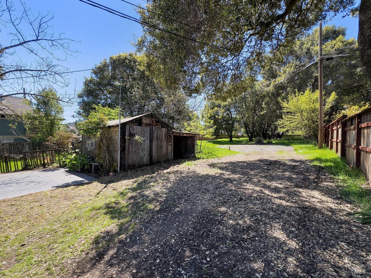 752 Petaluma Boulevard S