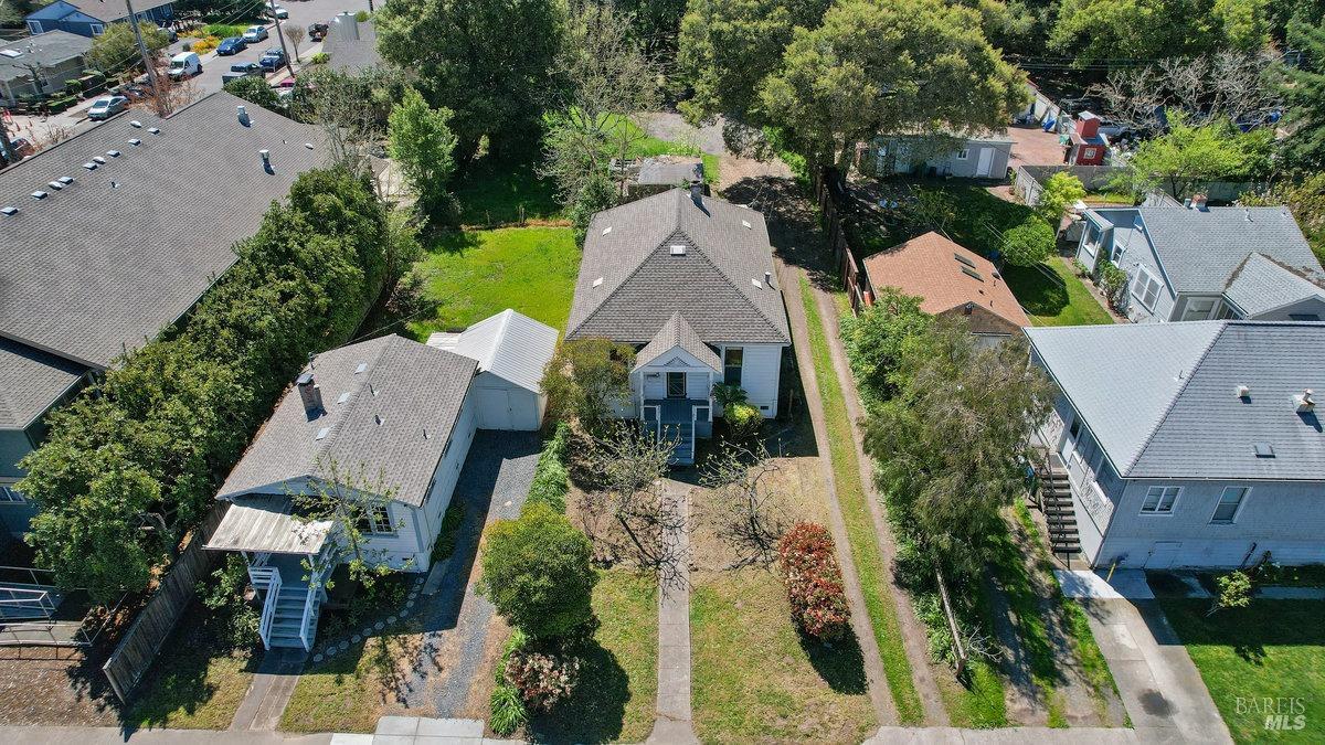 752 Petaluma Boulevard S