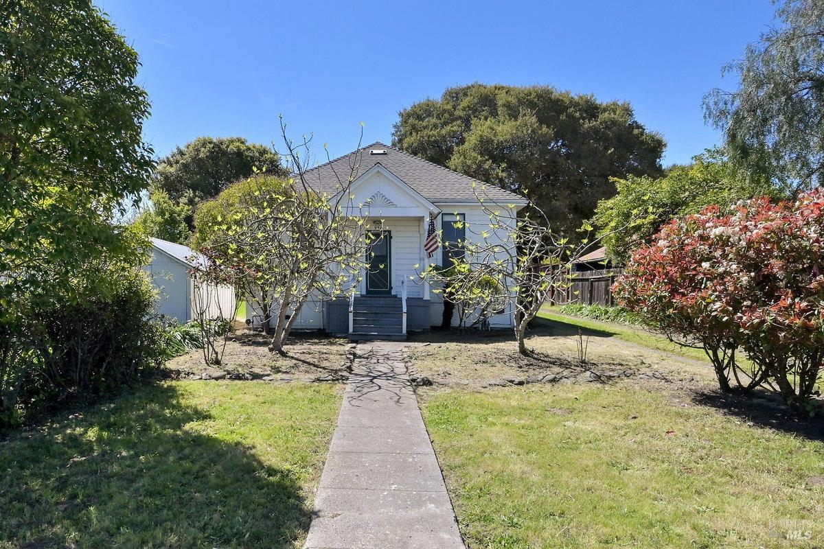 752 Petaluma Boulevard S