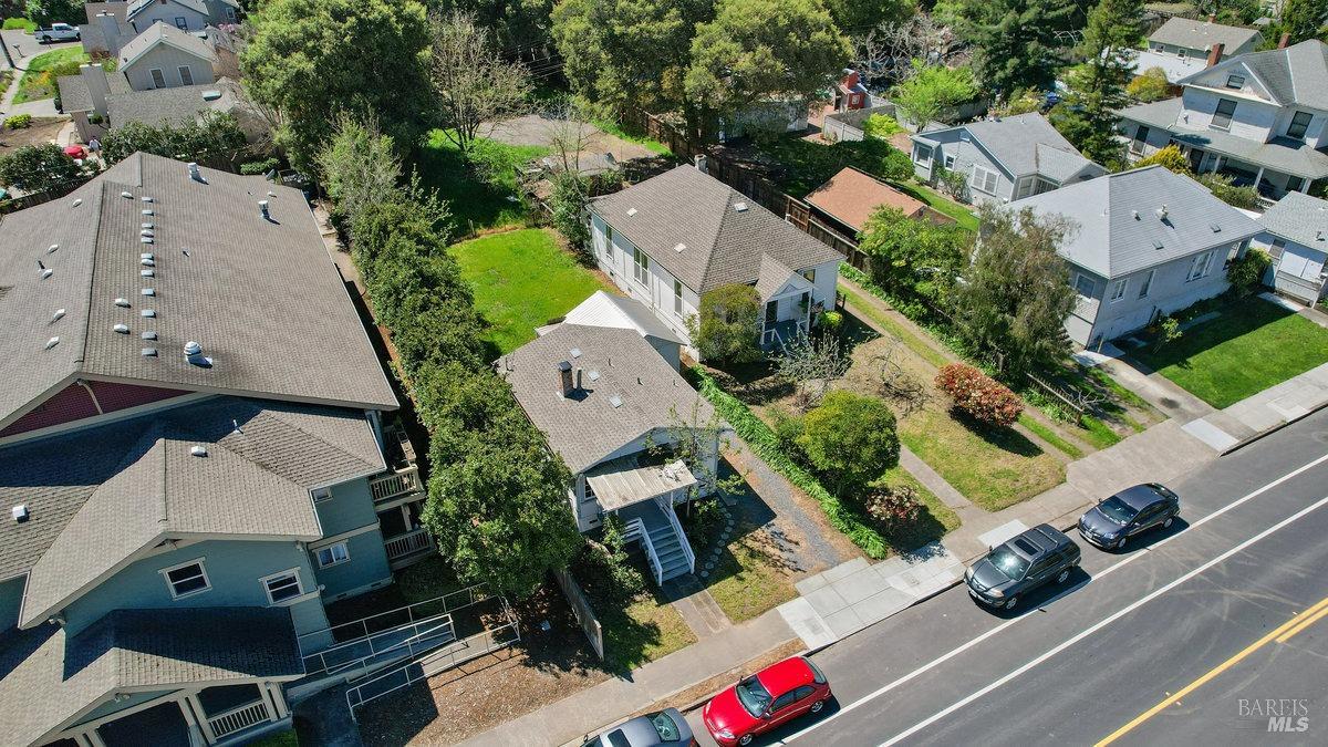 752 Petaluma Boulevard S