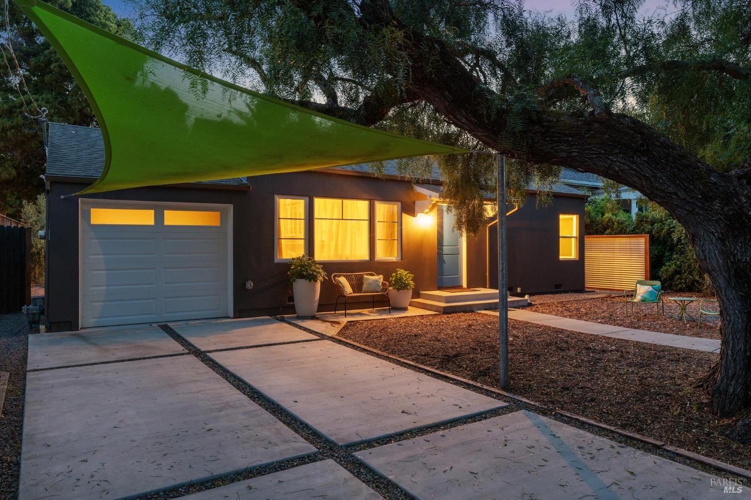 23 Vendola Drive