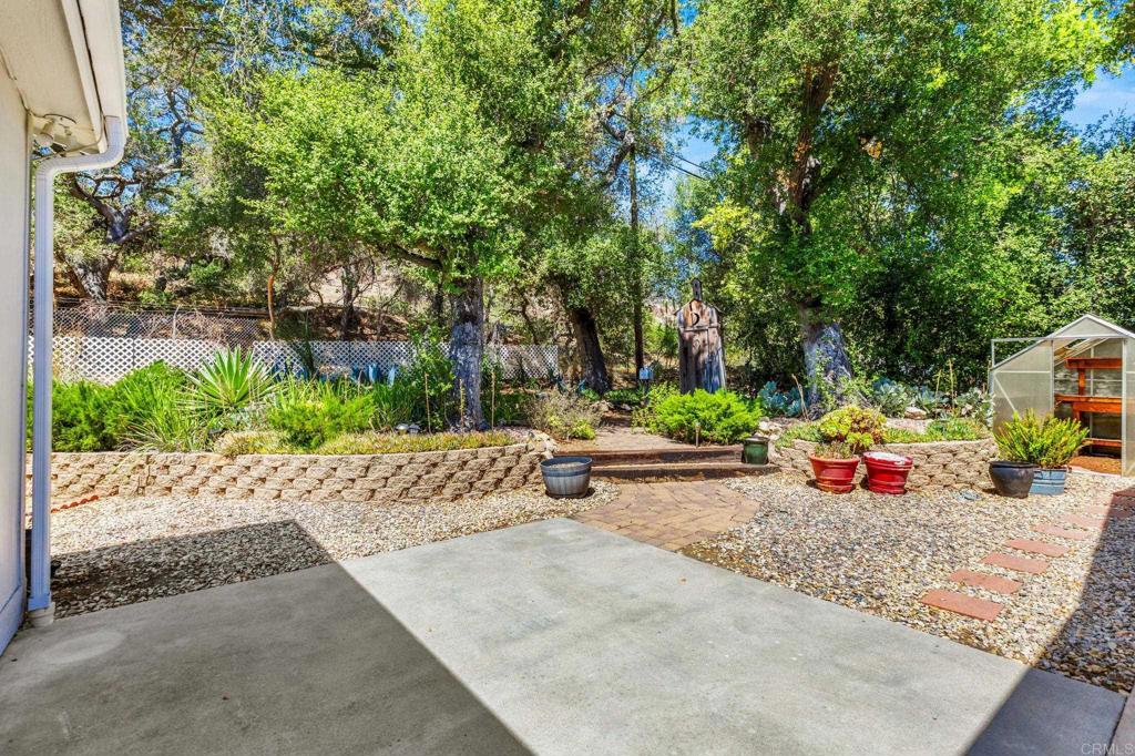 8975 Lawrence Welk Drive 7