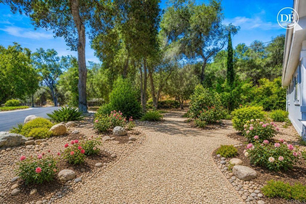 8975 Lawrence Welk Drive 7
