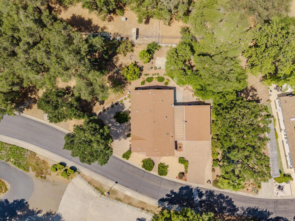 8975 Lawrence Welk Drive 7