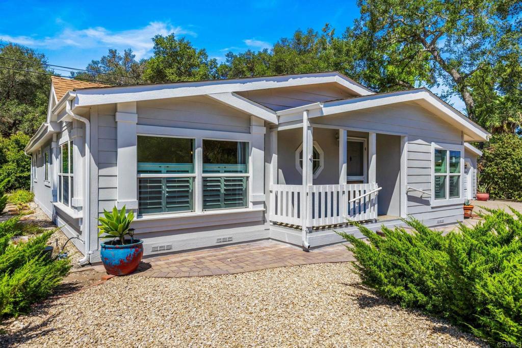 8975 Lawrence Welk Drive 7