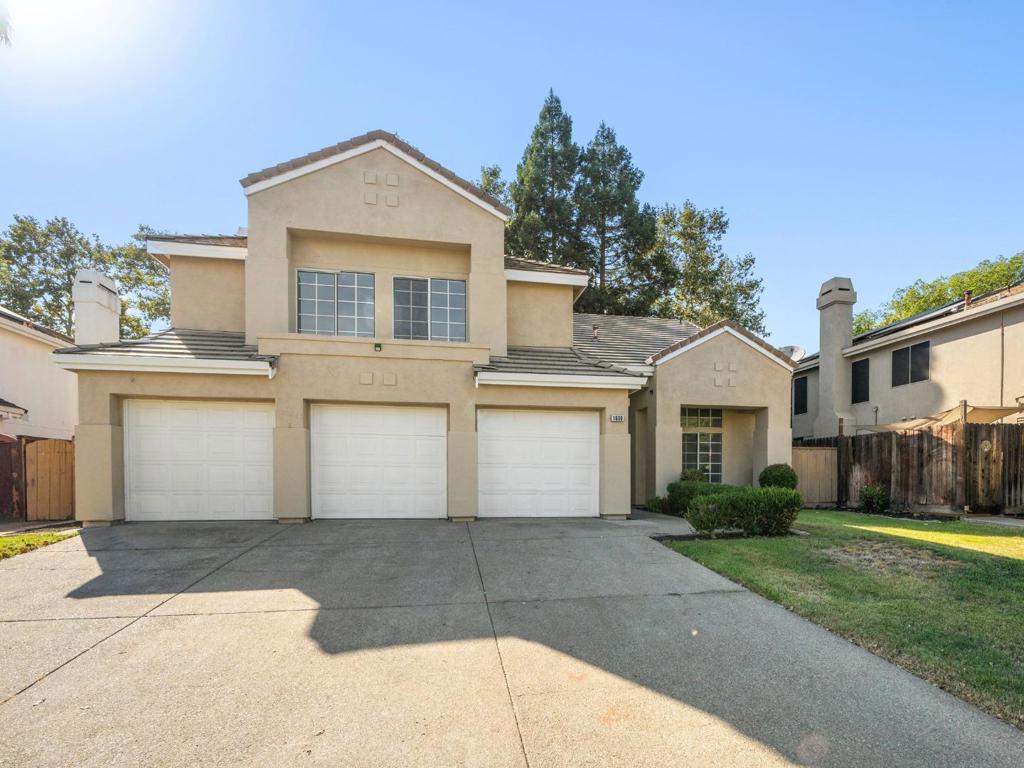 1800 Tahoe Circle
