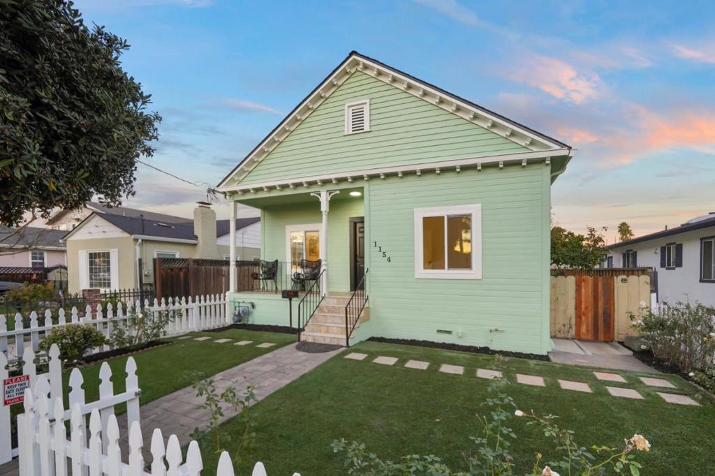 1154 S 8th Street