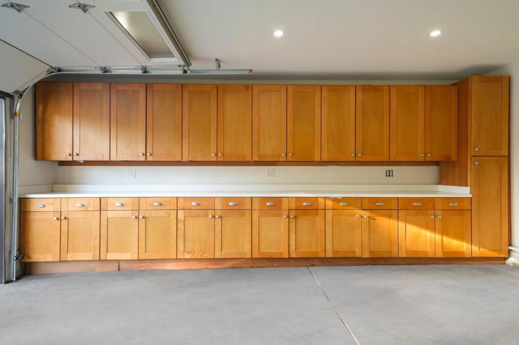 2030 Sierra Wood Drive