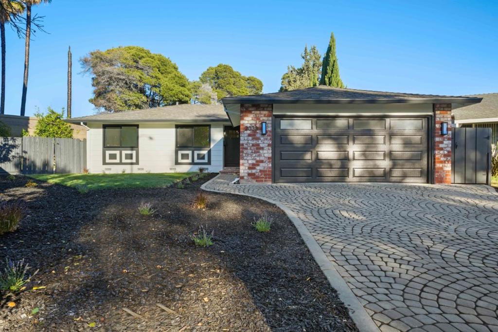 2030 Sierra Wood Drive