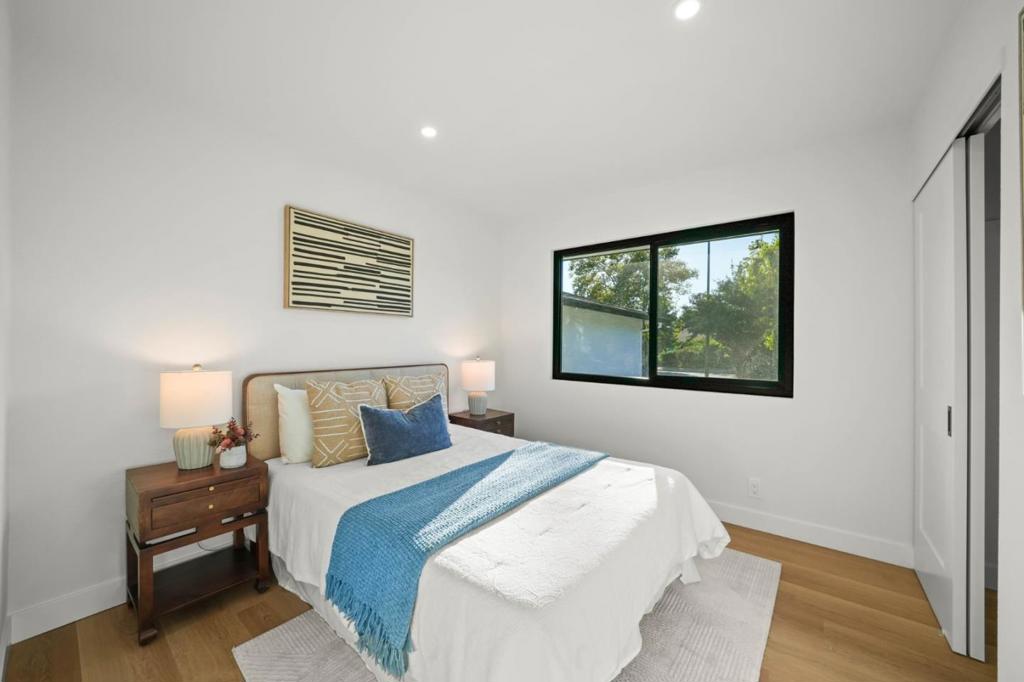 2030 Sierra Wood Drive
