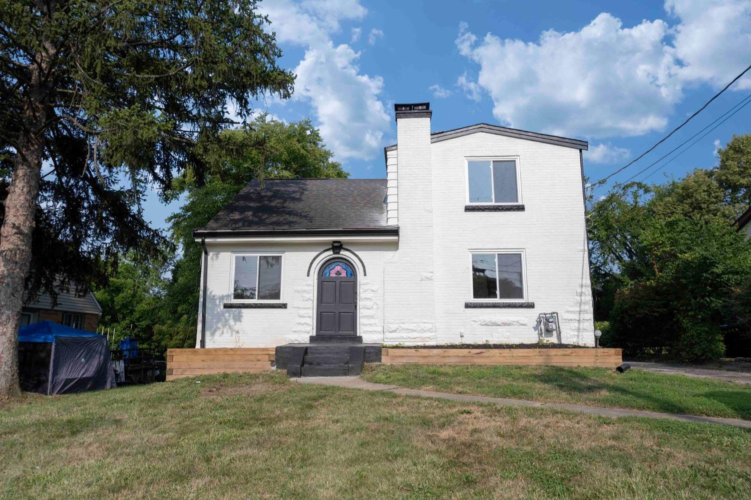 5469 Philloret Drive